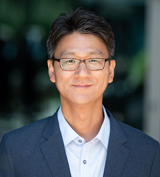 Donshing Kim, Real Estate Committee Chair